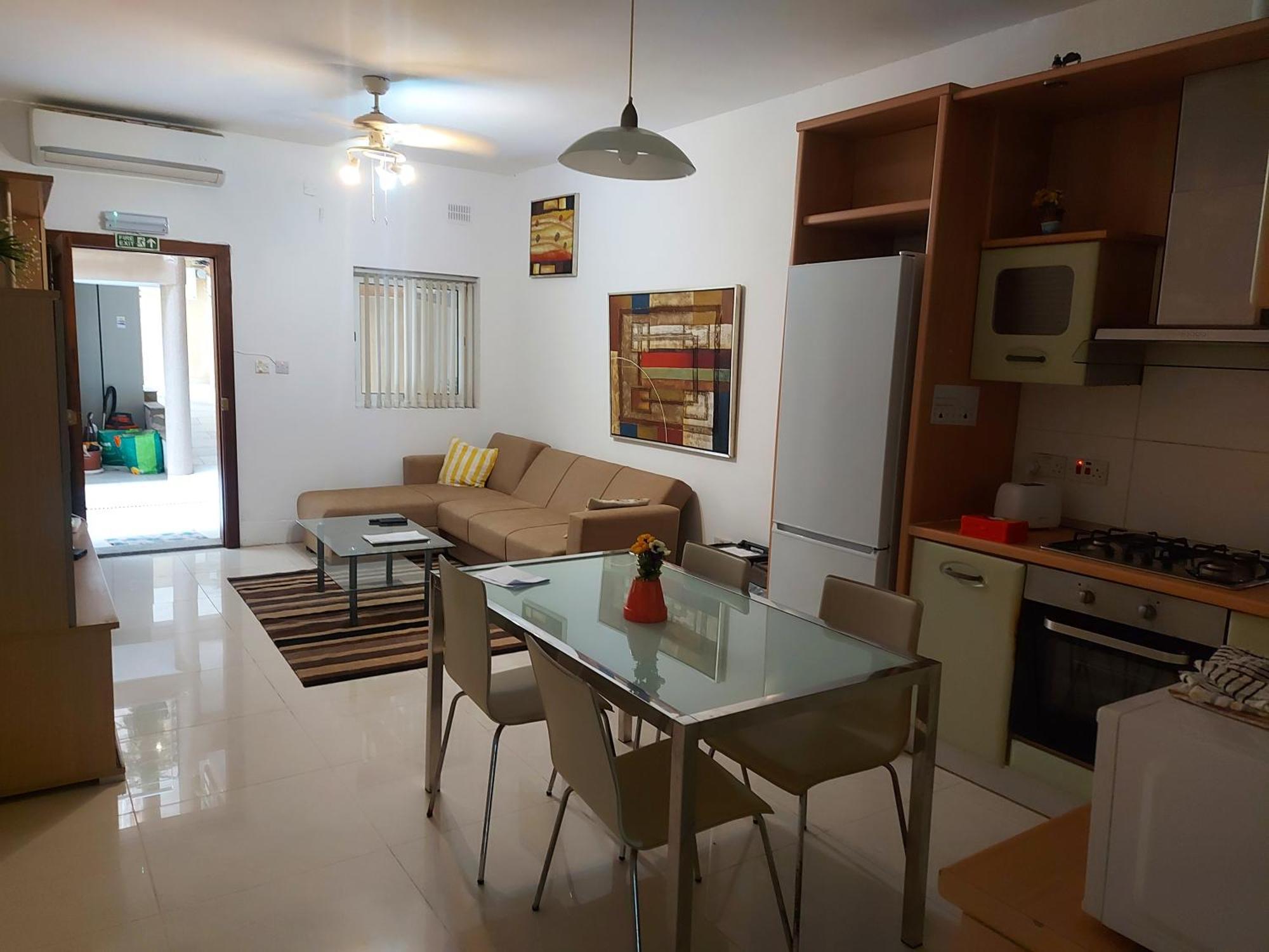 Swieqi Apartment San Ġiljan Buitenkant foto