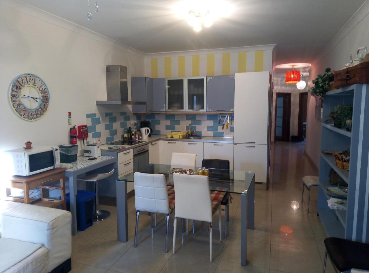 Swieqi Apartment San Ġiljan Buitenkant foto